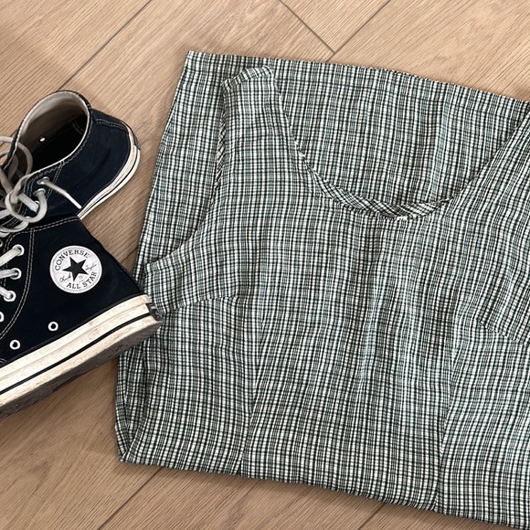 Vintage Sandwich l Sleevless Mini Dress in Green Plaid - Picture 1 of 7